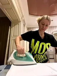 Amazoniiaa webcam model stream image