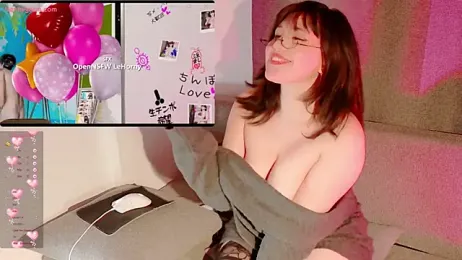 Amoki_Uki webcam model stream image