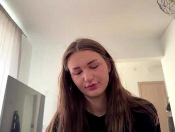 LauraMondella webcam model stream image