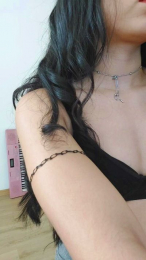 ShaniArgentina webcam model stream image