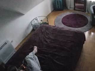 voyeurcam-julmodels-whitebed-4 webcam model stream image