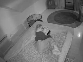 voyeurcam-julmodels-whitebed-4 webcam model stream image