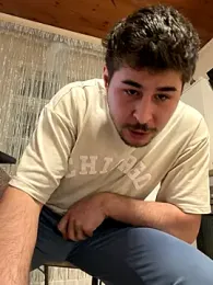 MvM58955050 webcam model stream image