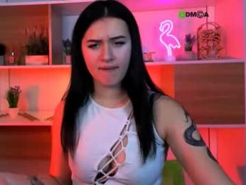 kira_fox_x webcam model stream image