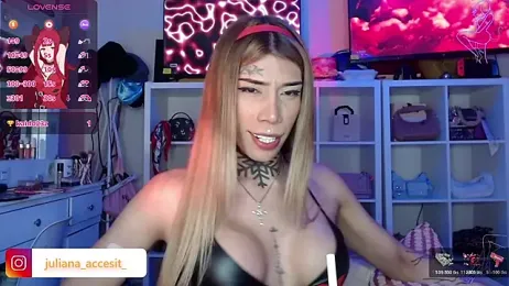 caroline_cossei webcam model stream image