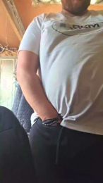 Chavbear webcam model stream image