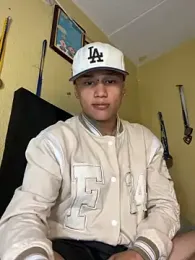 lyan_t2 webcam model stream image