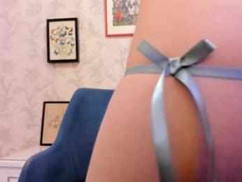 iolantthe webcam model stream image