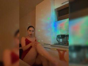 LunaKoma webcam model stream image