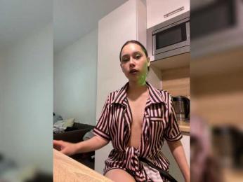 LunaKoma webcam model stream image