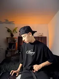 SebastianReed_ webcam model stream image