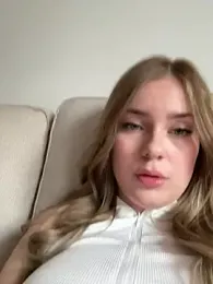 MaribelRiver webcam model stream image