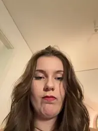 MaribelRiver webcam model stream image