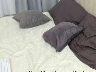 andrewclar webcam model stream image