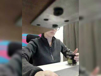 Xo4y-Tpax webcam model stream image