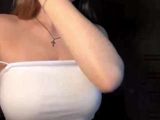 karmaalmand webcam model stream image