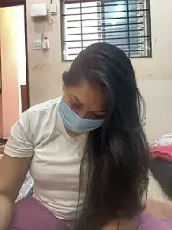 divya_arora22 webcam model stream image