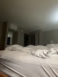 Stressreliever82 webcam model stream image