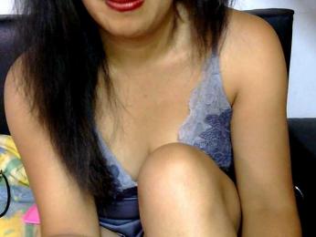 Karenne webcam model stream image