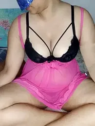 Queen_Taniya webcam stripchat model stream image