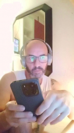 v1380 webcam cam4 model stream image