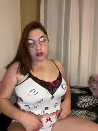WhiteWomen webcam model stream image