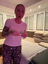 EmaSalis webcam model stream image