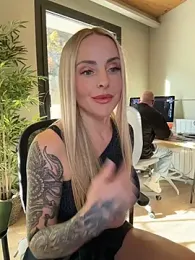 EmaSalis webcam model stream image