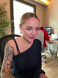 EmaSalis webcam model stream image