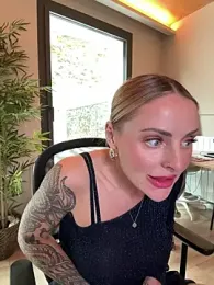 EmaSalis webcam model stream image