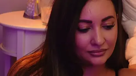 YaaraCollins webcam model stream image