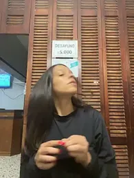 OrianaXclusive webcam model stream image