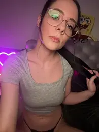 -Viktoria webcam model stream image