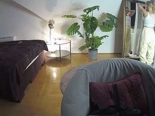 voyeurcam-julmodels-whitebed-6 webcam model stream image