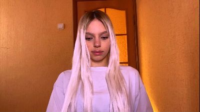 IngridKoehn webcam model stream image