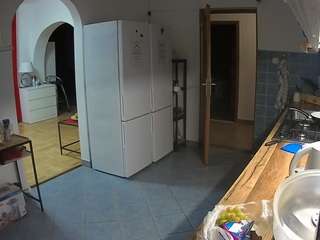 voyeurcam-julmodels-kitchen webcam model stream image