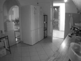 voyeurcam-julmodels-kitchen webcam model stream image