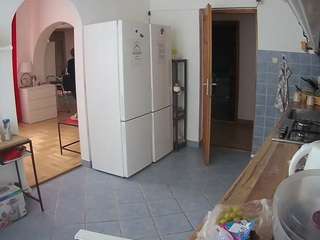voyeurcam-julmodels-kitchen webcam model stream image