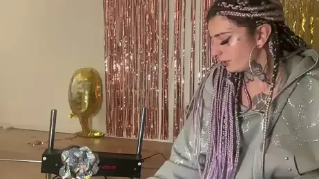 Isabunnyy webcam model stream image