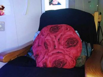 brunetochka77 webcam model stream image