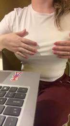 WhiteBubs webcam model stream image