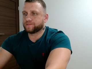 b-l-o-n-d webcam model stream image