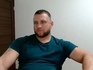 b-l-o-n-d webcam model stream image