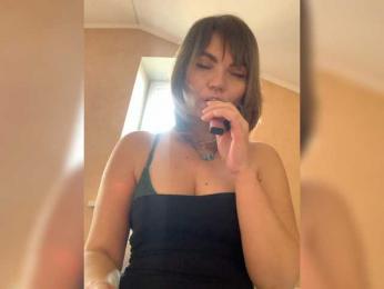 ElizavetaCream webcam model stream image