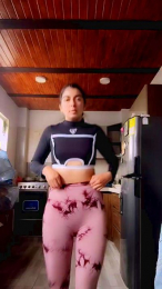 saray_honey webcam model stream image