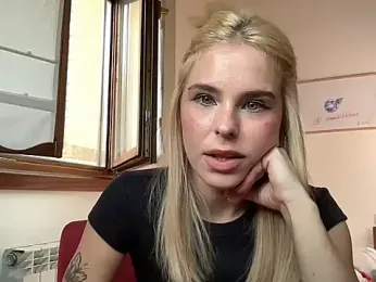 skychloe webcam model stream image