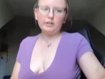 lexielilacs webcam model stream image