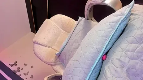 CandyLatinHott webcam model stream image