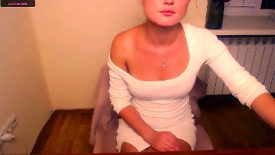 AlexisCrystal_ webcam model stream image