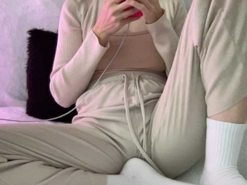 BestyBoobs webcam model stream image